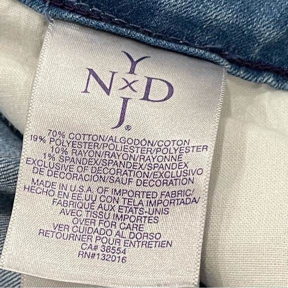 NYDJ Straight Leg Stretchy Soft Jeans Size 6 - Picture 7 of 9